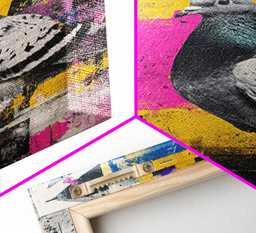 City Pigeon with Crown in Street Art Canvas Print, Graffiti Art, Graffiti, Living Room Decor, Fine Art, Street, GRF-2x3-91